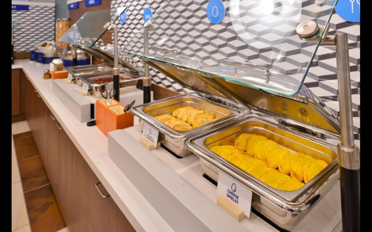 Holiday Inn Express Cape Canaveral By Ihg Bagian luar foto