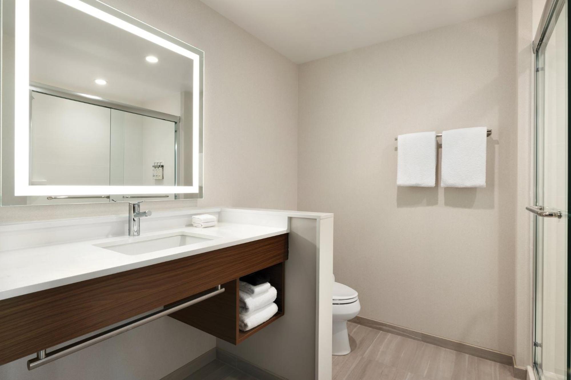 Holiday Inn Express Cape Canaveral By Ihg Bagian luar foto